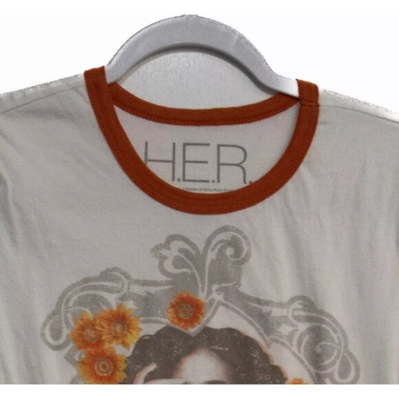 HER Womens White Red Cotton T-Shirt Graphic Print Cropped Top Short Sleeve M - Picture 2 of 7